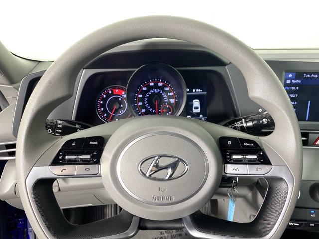 Used 2021 Hyundai Elantra SE FWD image 20