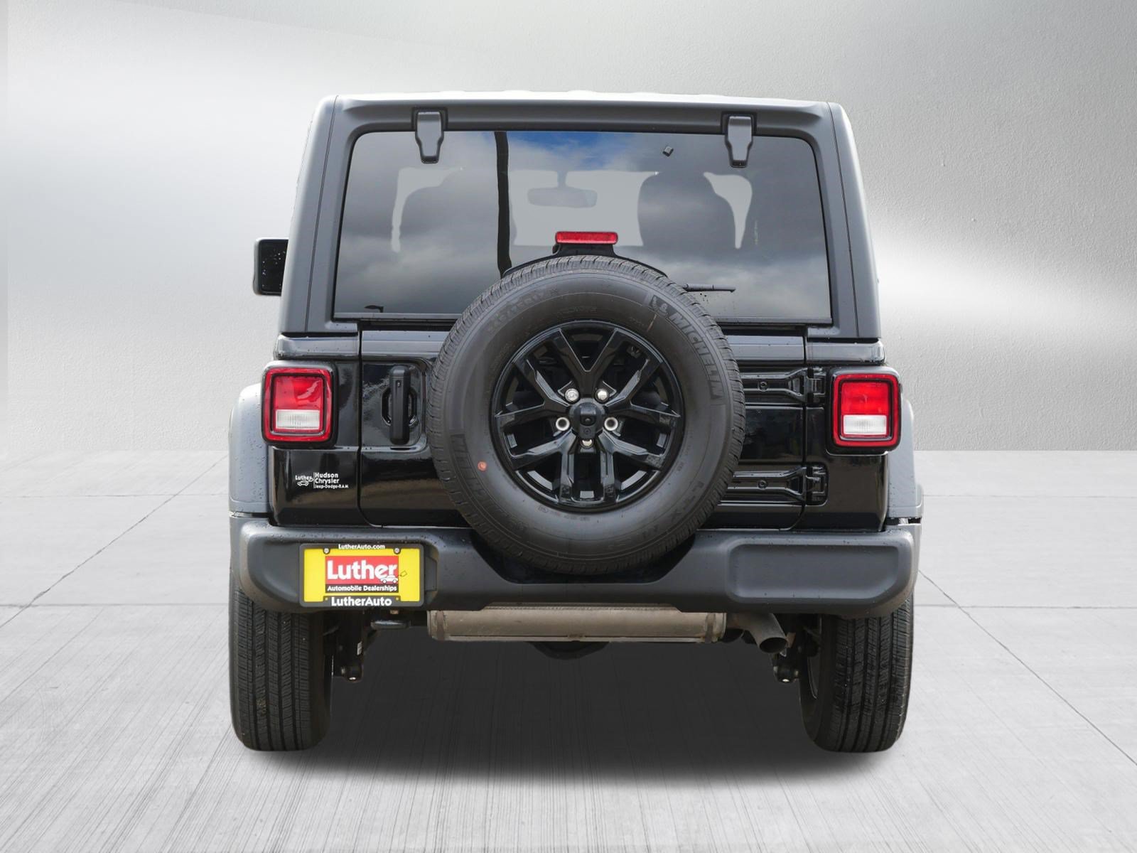 Used 2023 Jeep Wrangler Sport AWD/4WD image 6