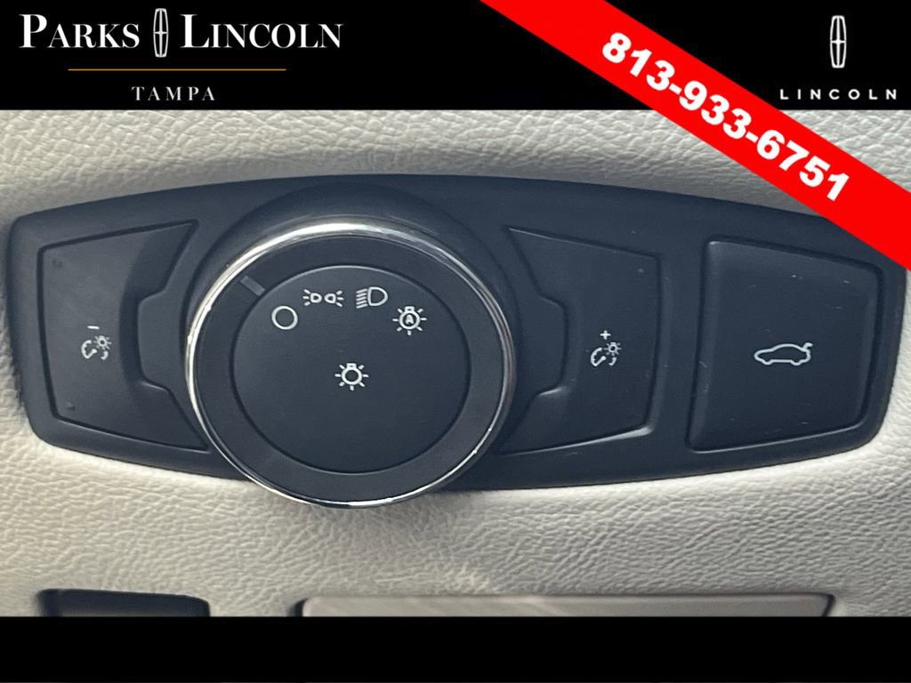 Used 2017 Lincoln Continental Reserve w/ Technology Package image 23