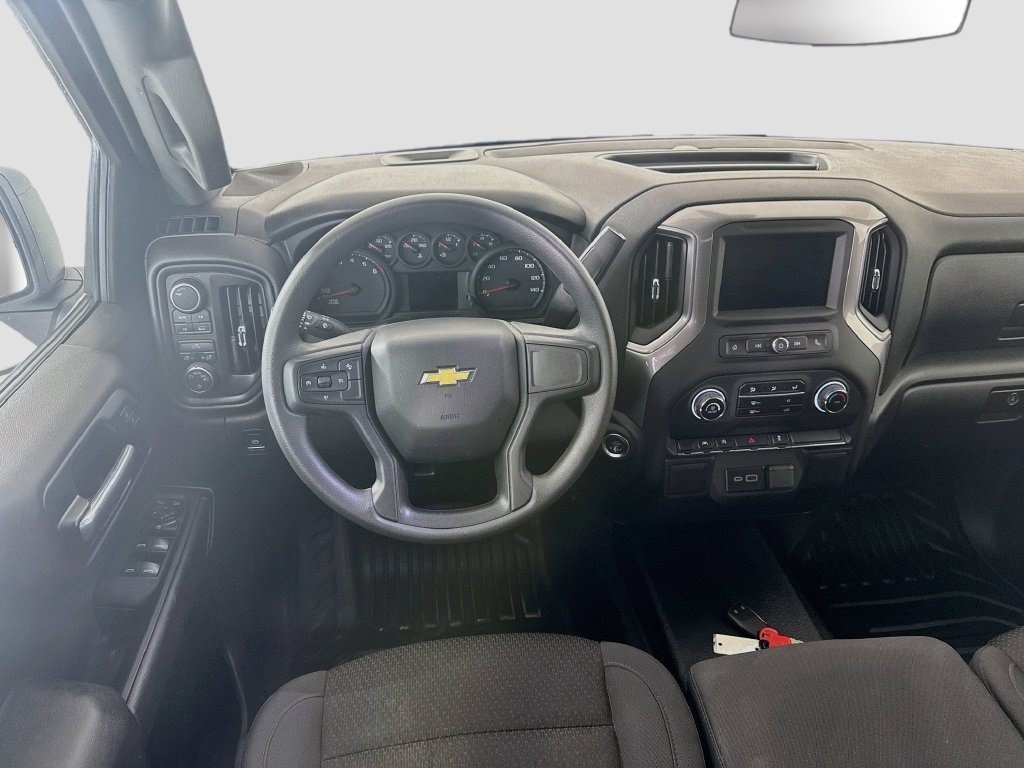 Used 2025 Chevrolet Silverado 1500 W/T w/ WT Value Package AWD/4WD image 15