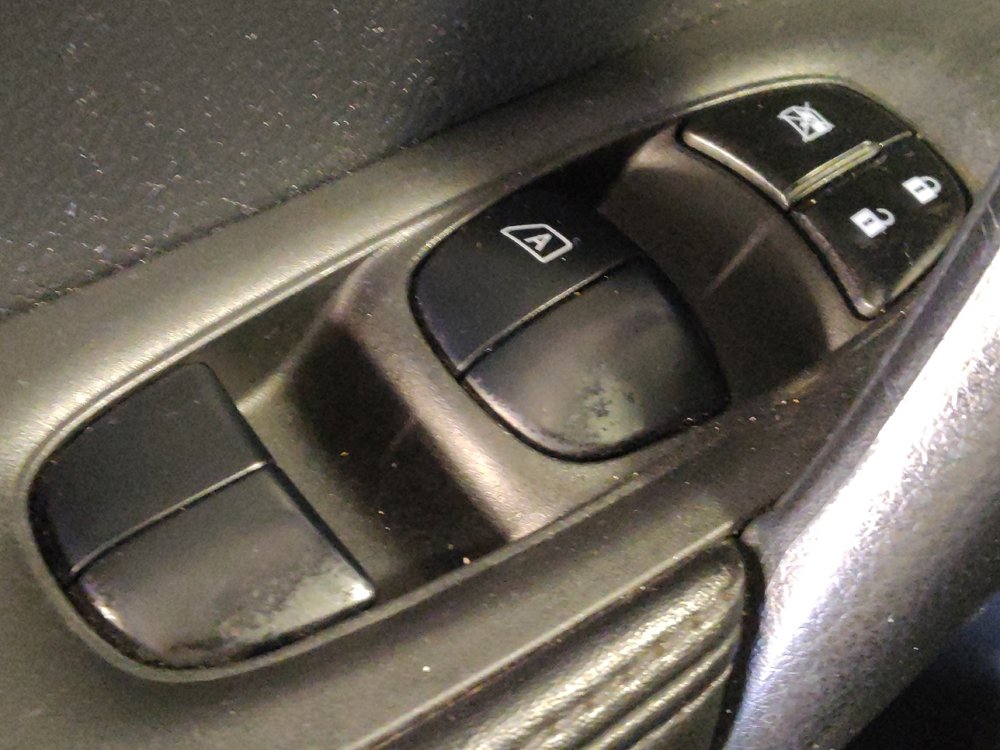 Used 2021 Nissan Rogue Sport S FWD image 27