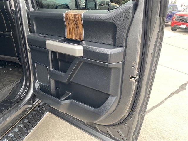 Used 2020 Ford F150 Lariat image 11