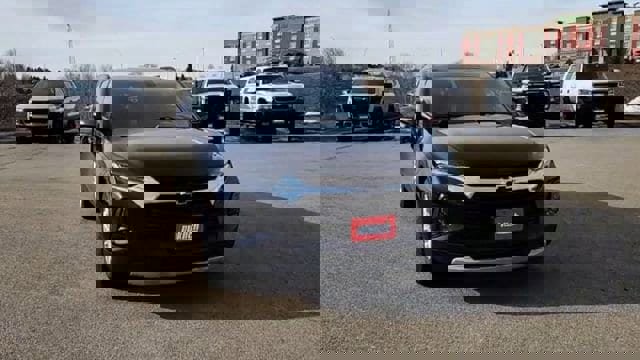 Used 2020 Chevrolet Blazer LT image 3