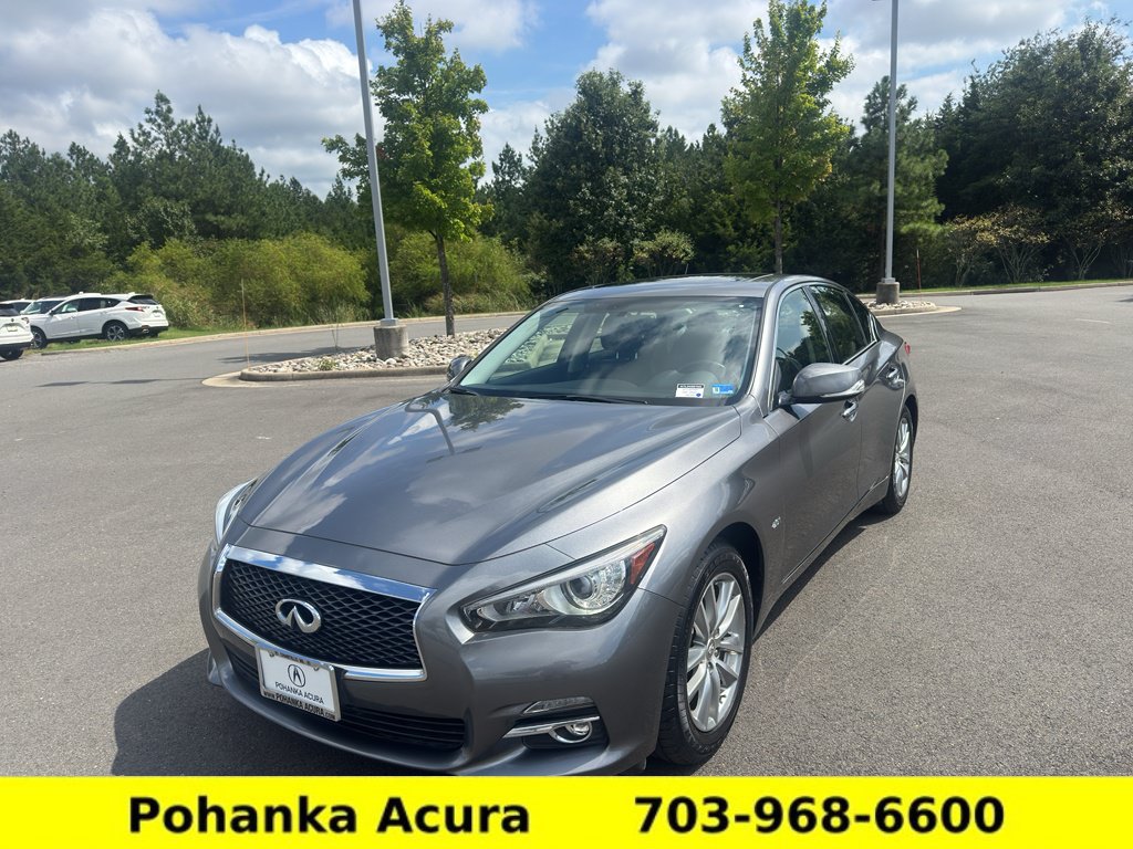 Used 2017 INFINITI Q50 2.0t w/ Moonroof Package AWD/4WD image 3