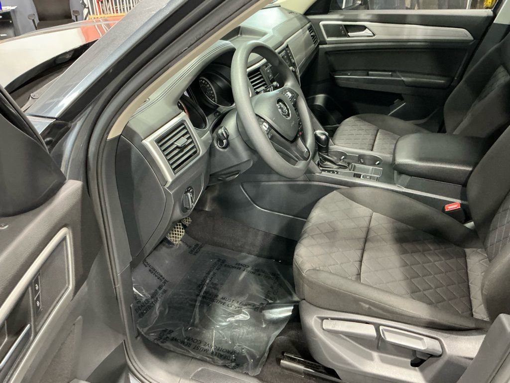 Used 2018 Volkswagen Atlas S image 3