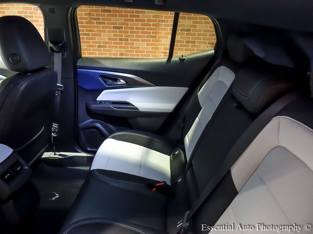 Used 2025 Chevrolet Equinox EV LT image 15