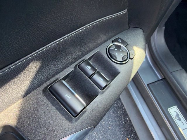 Used 2022 Ford Mustang Premium RWD image 29