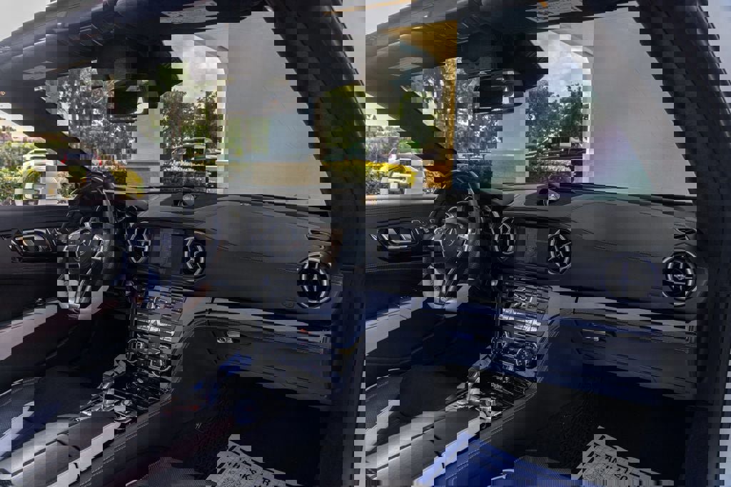 Used 2015 Mercedes-Benz SL 550 image 23