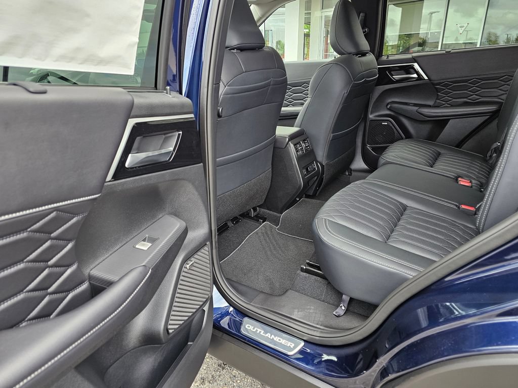 New 2026 Mitsubishi Outlander SEL AWD/4WD image 11