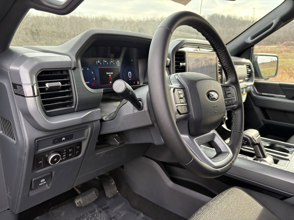 New 2025 Ford F150 XLT w/ Equipment Group 302A MID image 32