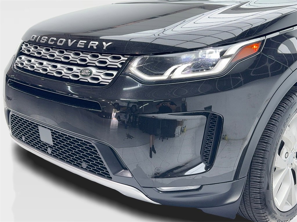 Used 2023 Land Rover Discovery Sport SE image 5