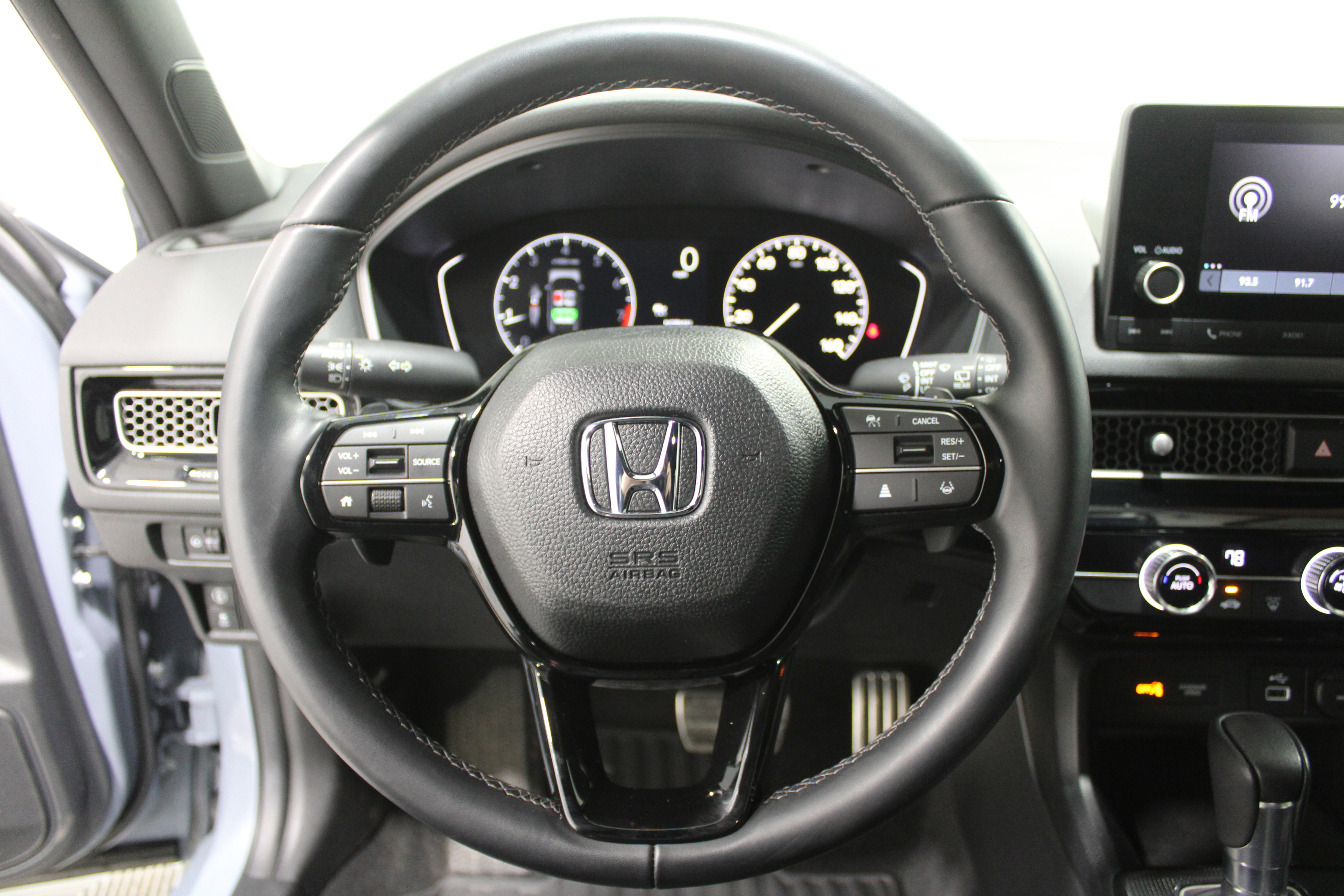 Used 2023 Honda Civic Sport image 9