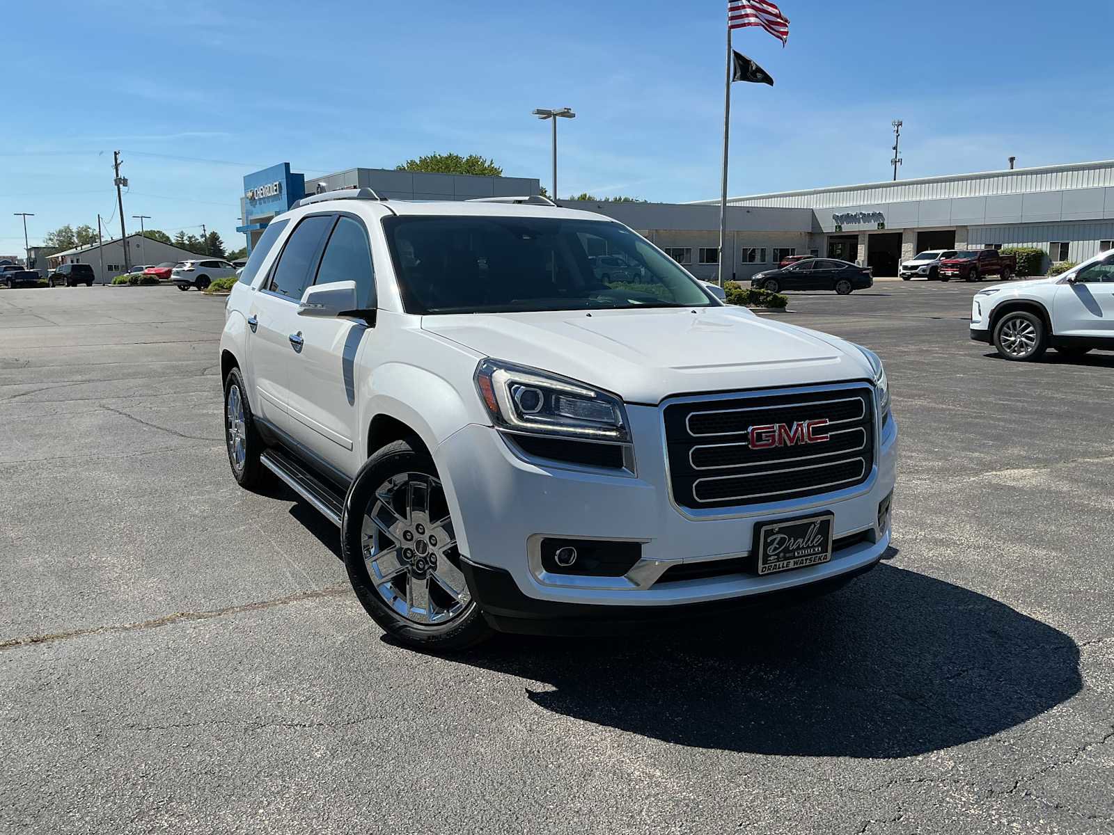 Used 2017 GMC Acadia Limited SLT AWD/4WD image 1