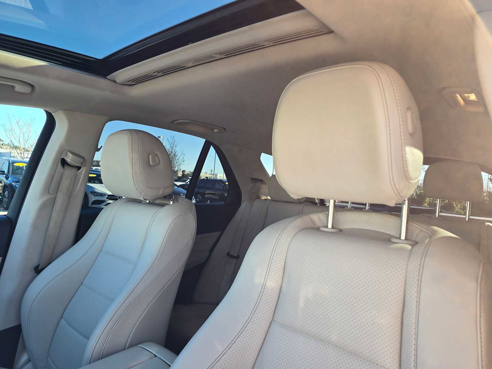 Used 2020 Mercedes-Benz GLE 350 4MATIC image 23
