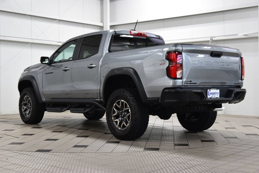 New 2026 Chevrolet Colorado ZR2 w/ Technology Package AWD/4WD image 6