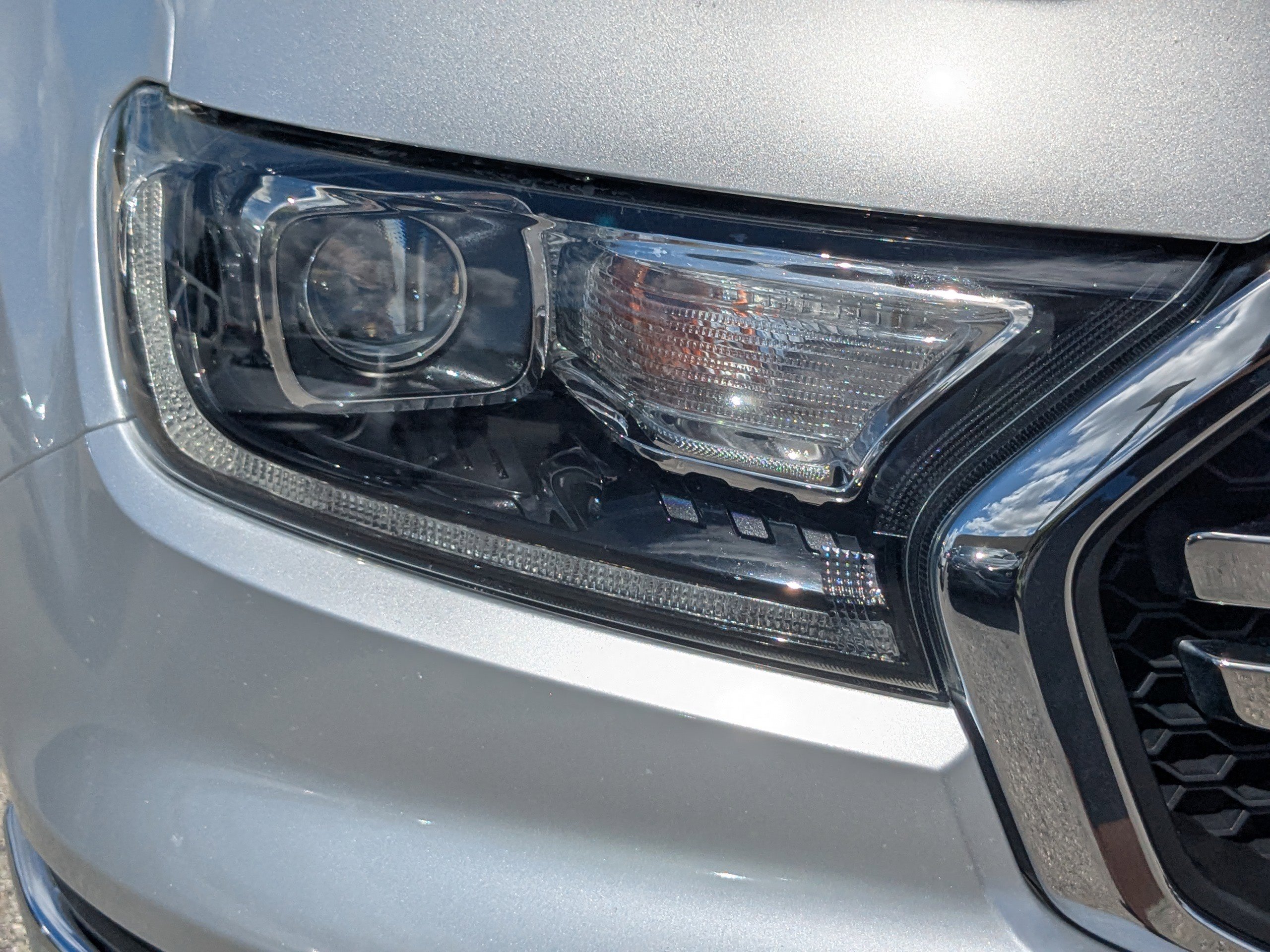 Used 2019 Ford Ranger Lariat w/ Equipment Group 501A Mid image 10