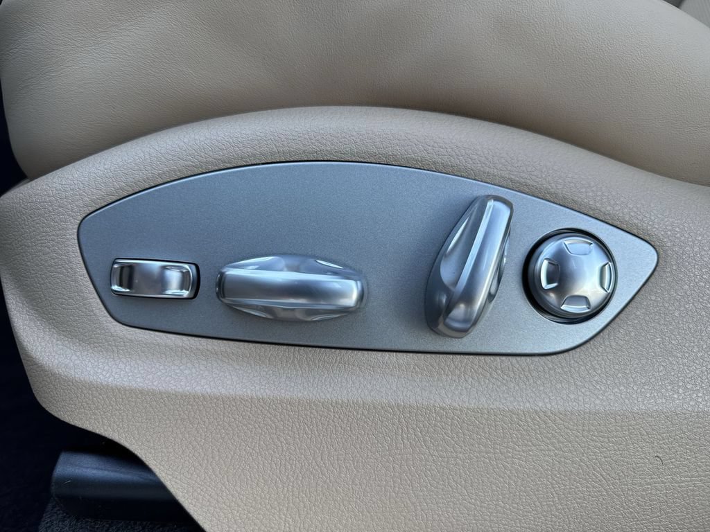 New 2026 Porsche Macan S AWD/4WD image 8