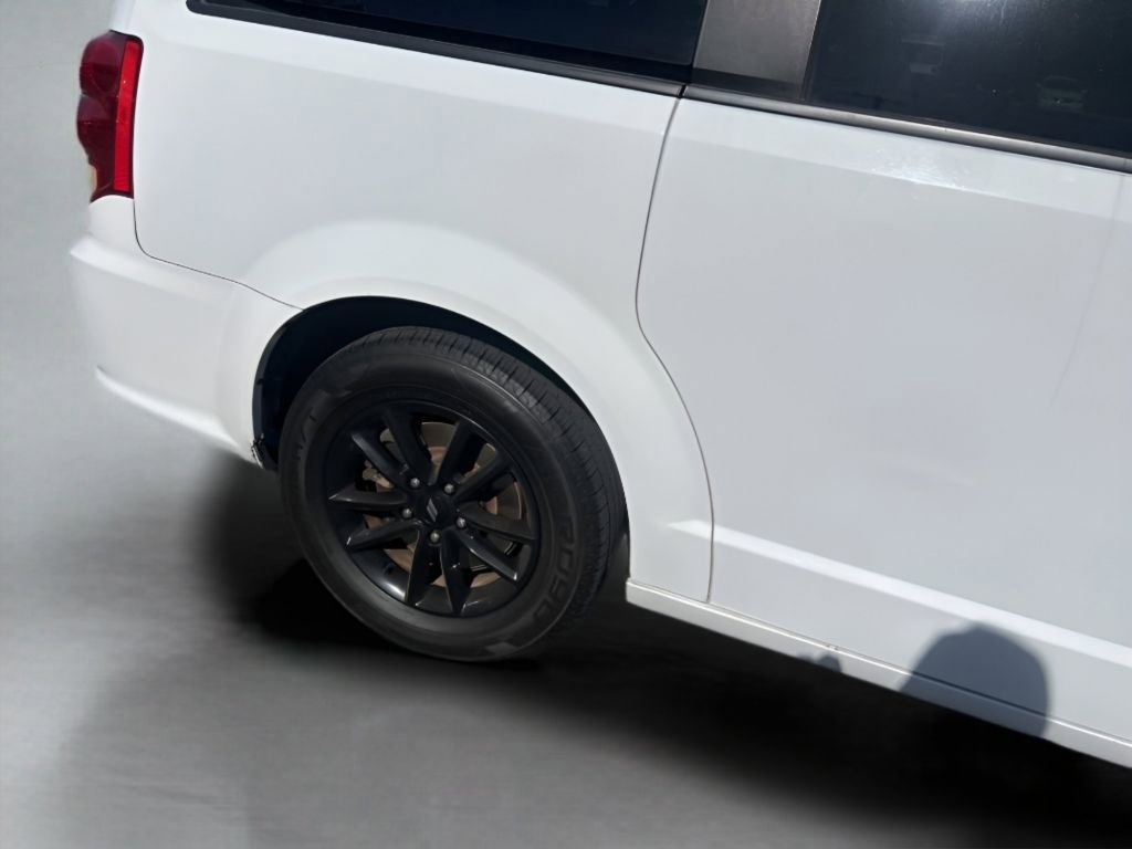 Used 2019 Dodge Grand Caravan GT FWD image 13