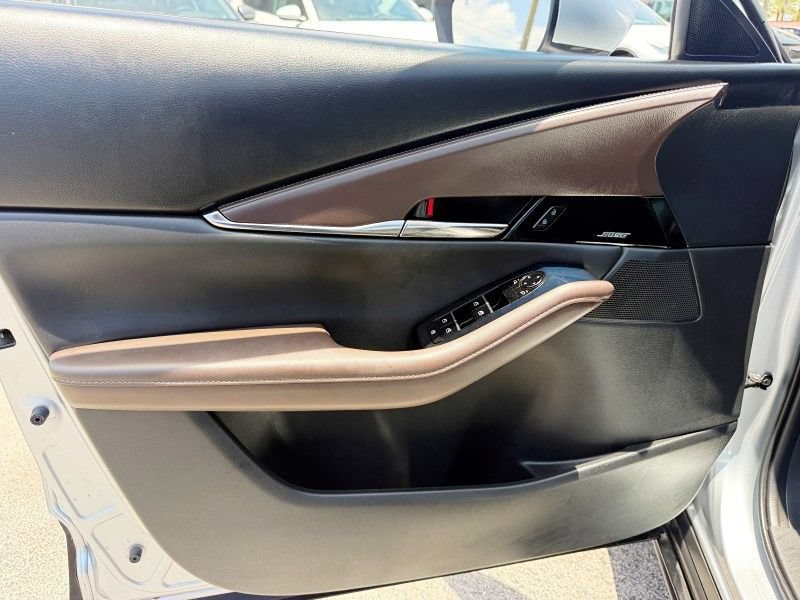 Used 2021 MAZDA CX-30 FWD 2.5 S w/ Premium Package image 31