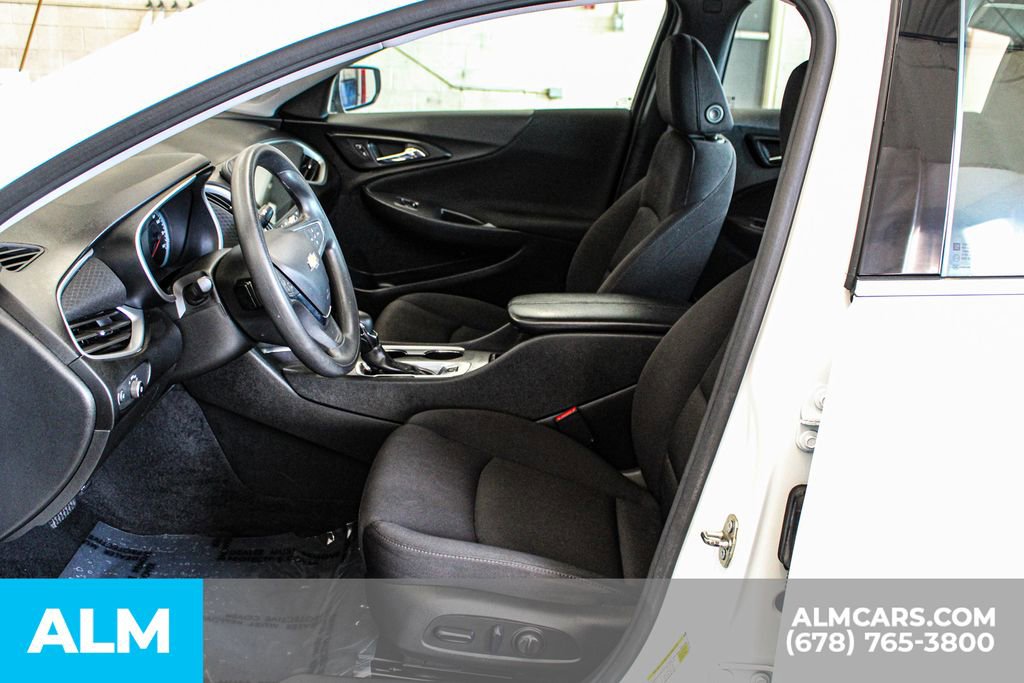 Used 2024 Chevrolet Malibu LT FWD image 17