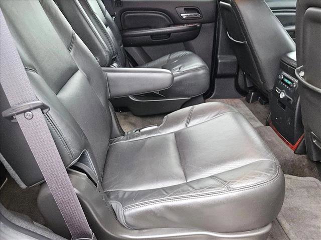 Used 2013 Cadillac Escalade 2WD image 22