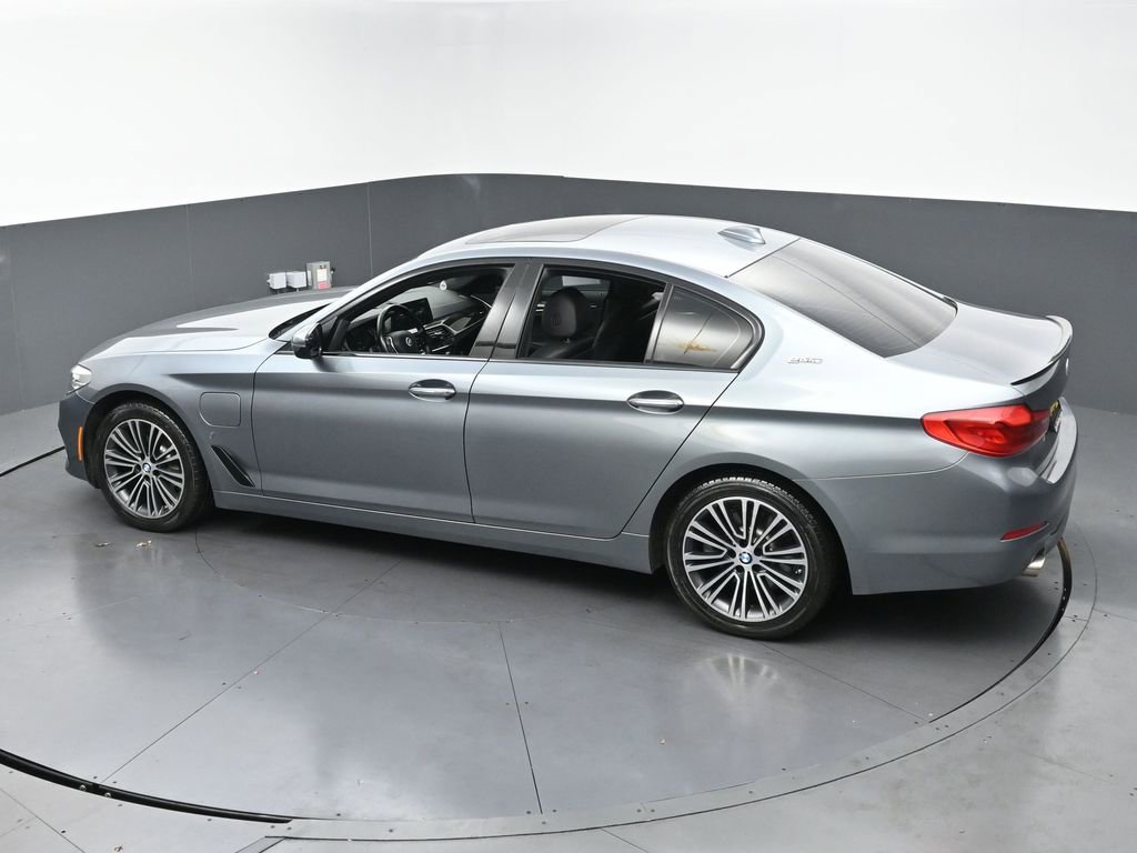 Used 2018 BMW 530e image 10
