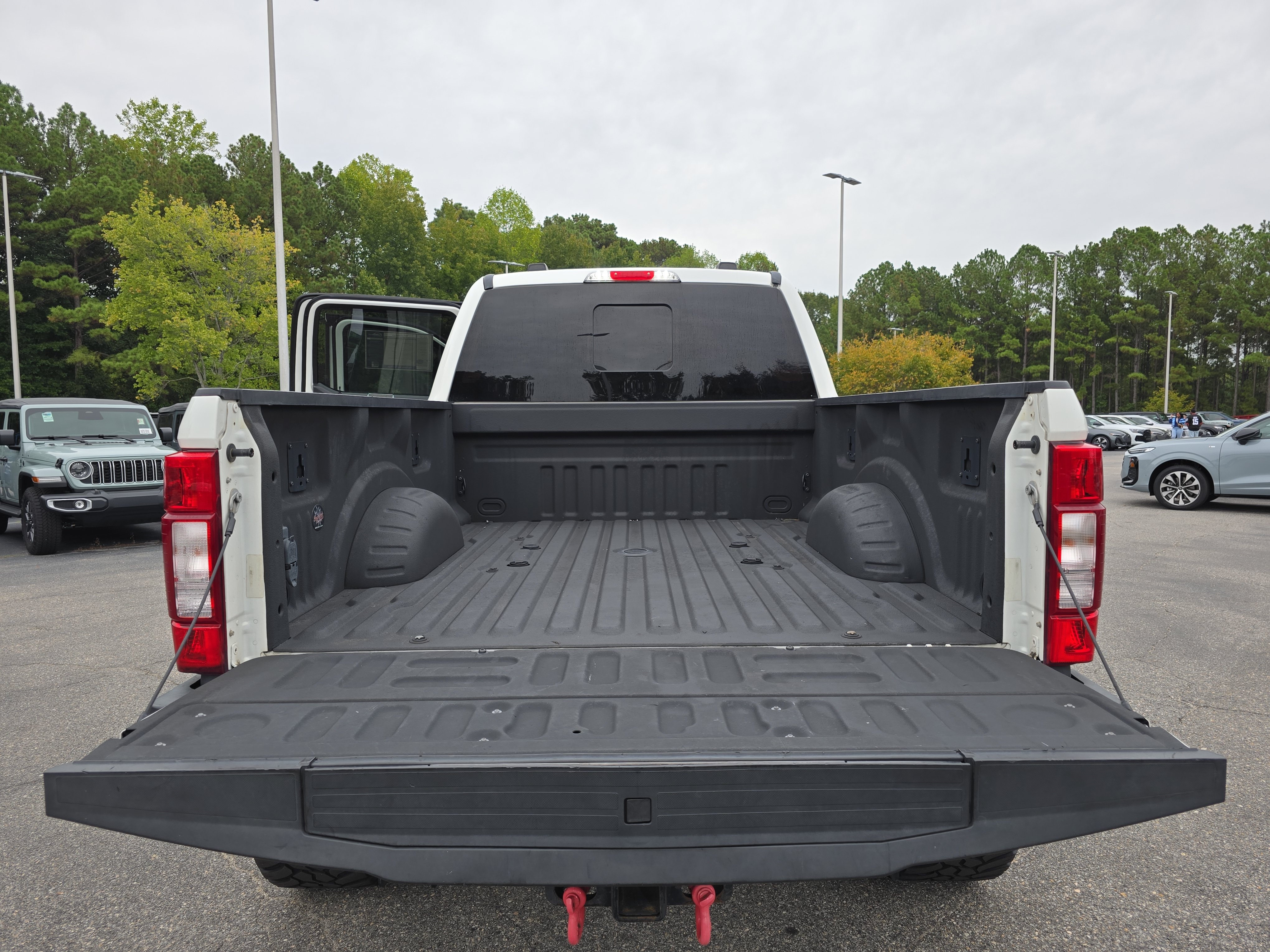 Used 2021 Ford F250 Lariat w/ Lariat Ultimate Package AWD/4WD image 12