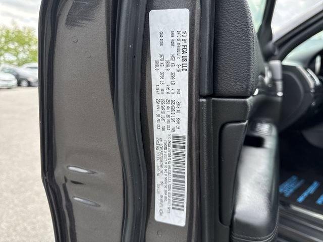 Used 2019 Jeep Grand Cherokee Limited AWD/4WD image 34