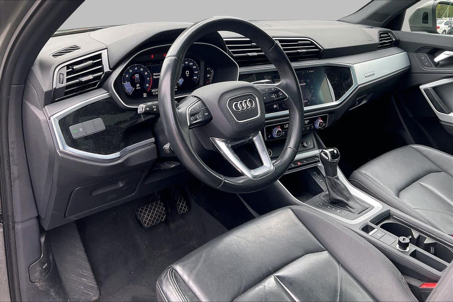 Used 2021 Audi Q3 2.0T Premium w/ Convenience Package AWD/4WD image 17
