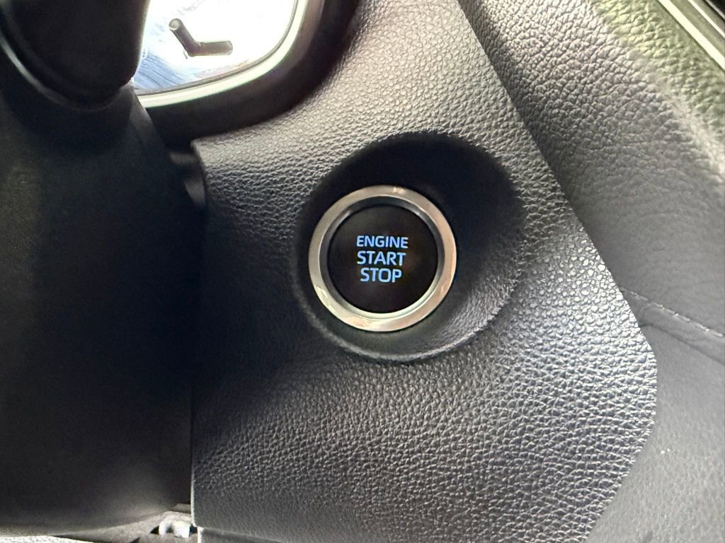 Certified 2022 Toyota Corolla Cross XLE w/ Convenience Package image 33