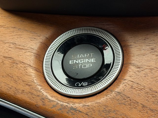 Used 2022 Jeep Grand Cherokee L Summit AWD/4WD image 32