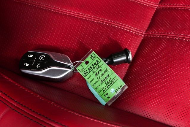 Used 2022 Maserati Levante Modena image 40