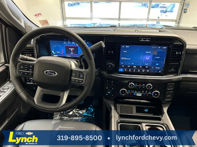 New 2026 Ford F250 Lariat w/ Black Appearance Package AWD/4WD image 12