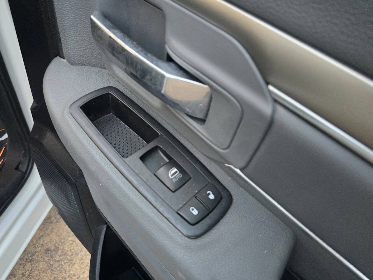 Used 2016 RAM 1500 Lone Star RWD image 34
