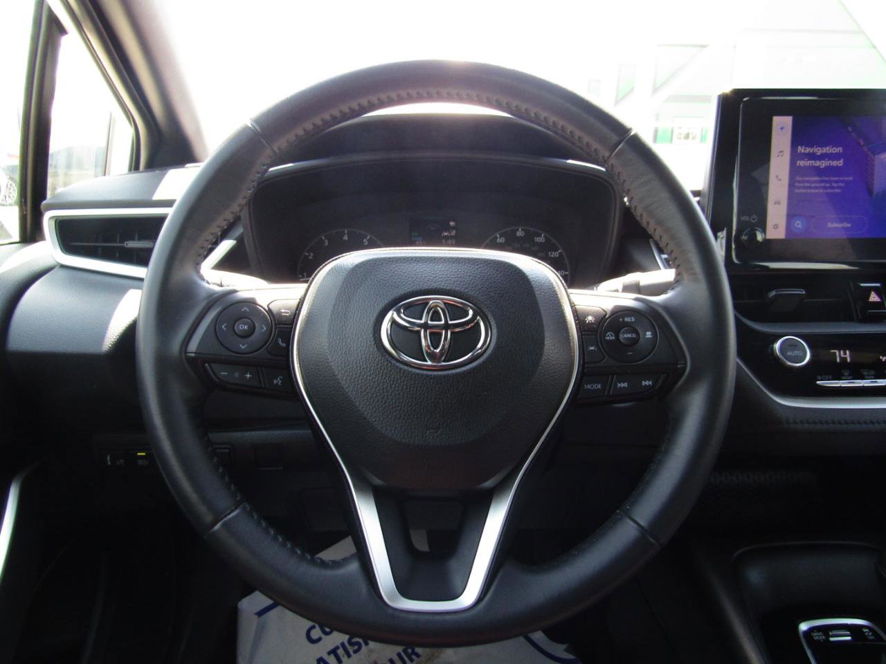 Used 2023 Toyota Corolla SE image 14