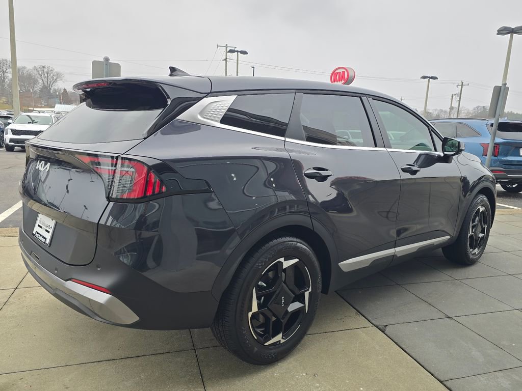 New 2026 Kia Sportage EX image 3