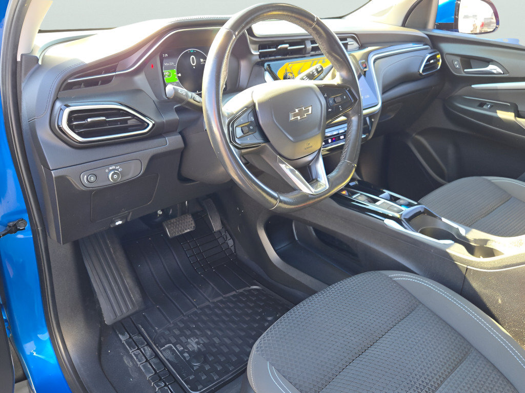 Certified 2023 Chevrolet Bolt EUV LT w/ Comfort Package FWD image 27
