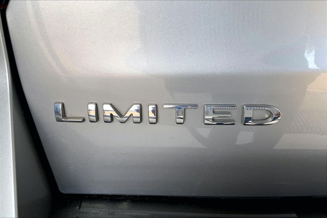Used 2023 Ford Expedition Max Limited AWD/4WD image 31