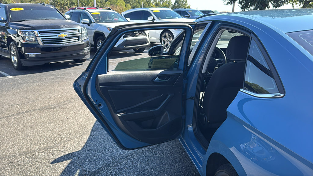 Used 2025 Volkswagen Jetta S FWD image 27
