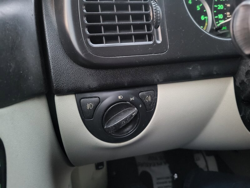 Used 2004 Saab 9-3 Arc FWD image 18