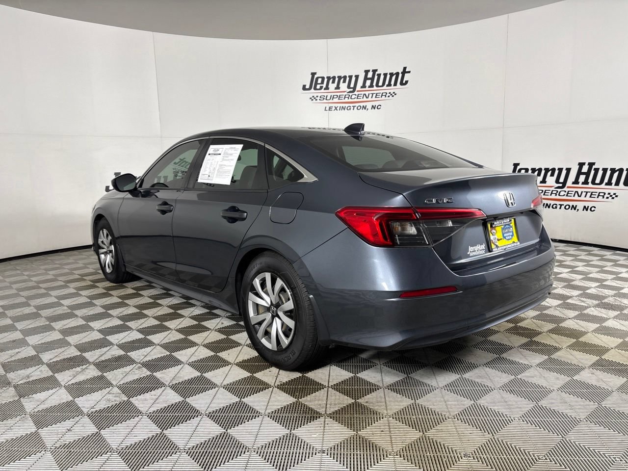 Used 2023 Honda Civic LX image 8