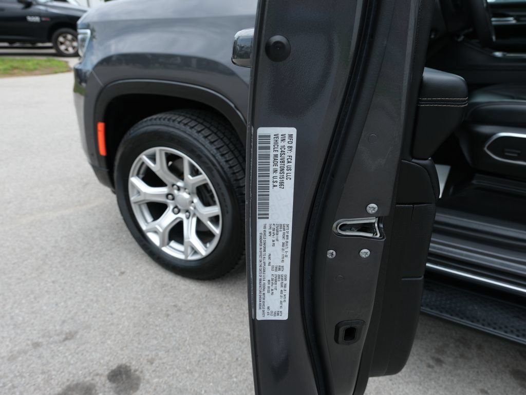 Used 2022 Jeep Wagoneer Series II AWD/4WD image 41