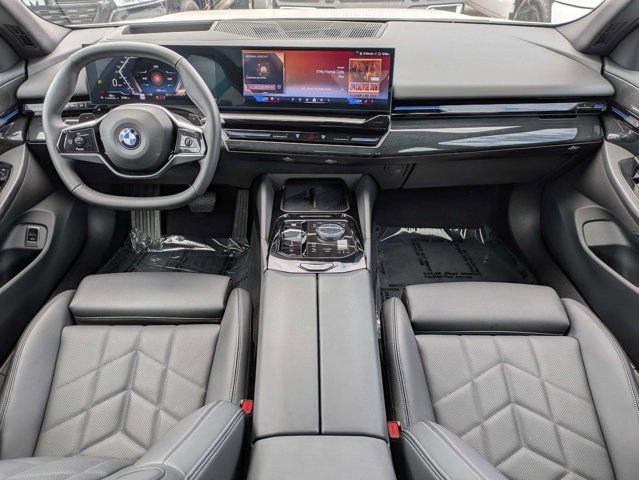 Used 2026 BMW 530i xDrive AWD/4WD image 8