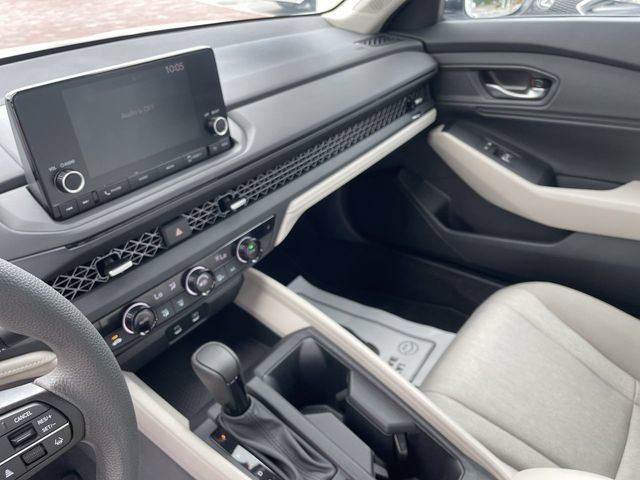 Certified 2024 Honda Accord EX image 17