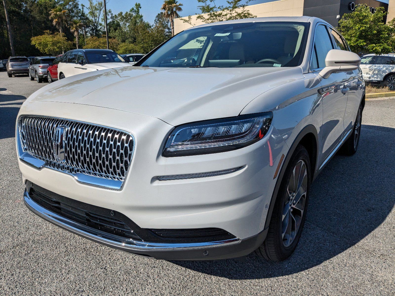 Certified 2023 Lincoln Nautilus Reserve w/ Equipment Group 201A image 9