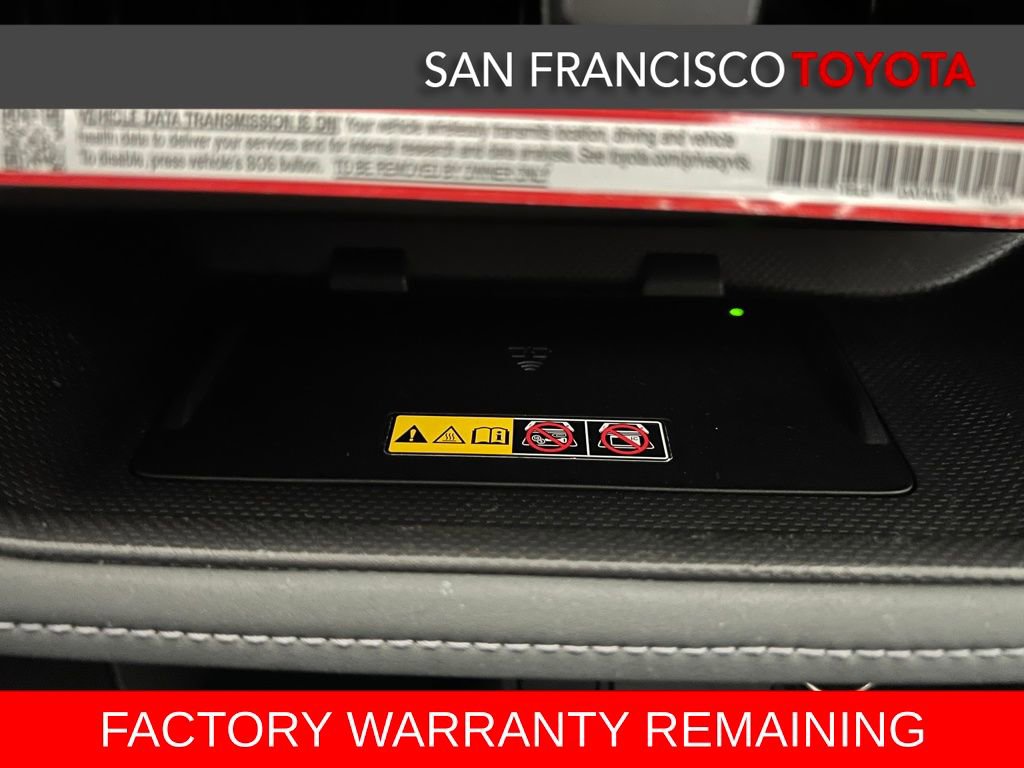 Certified 2025 Toyota Highlander XLE image 28