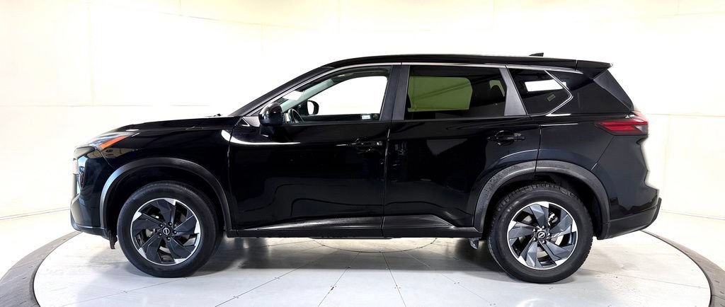 Used 2025 Nissan Rogue SV FWD image 7
