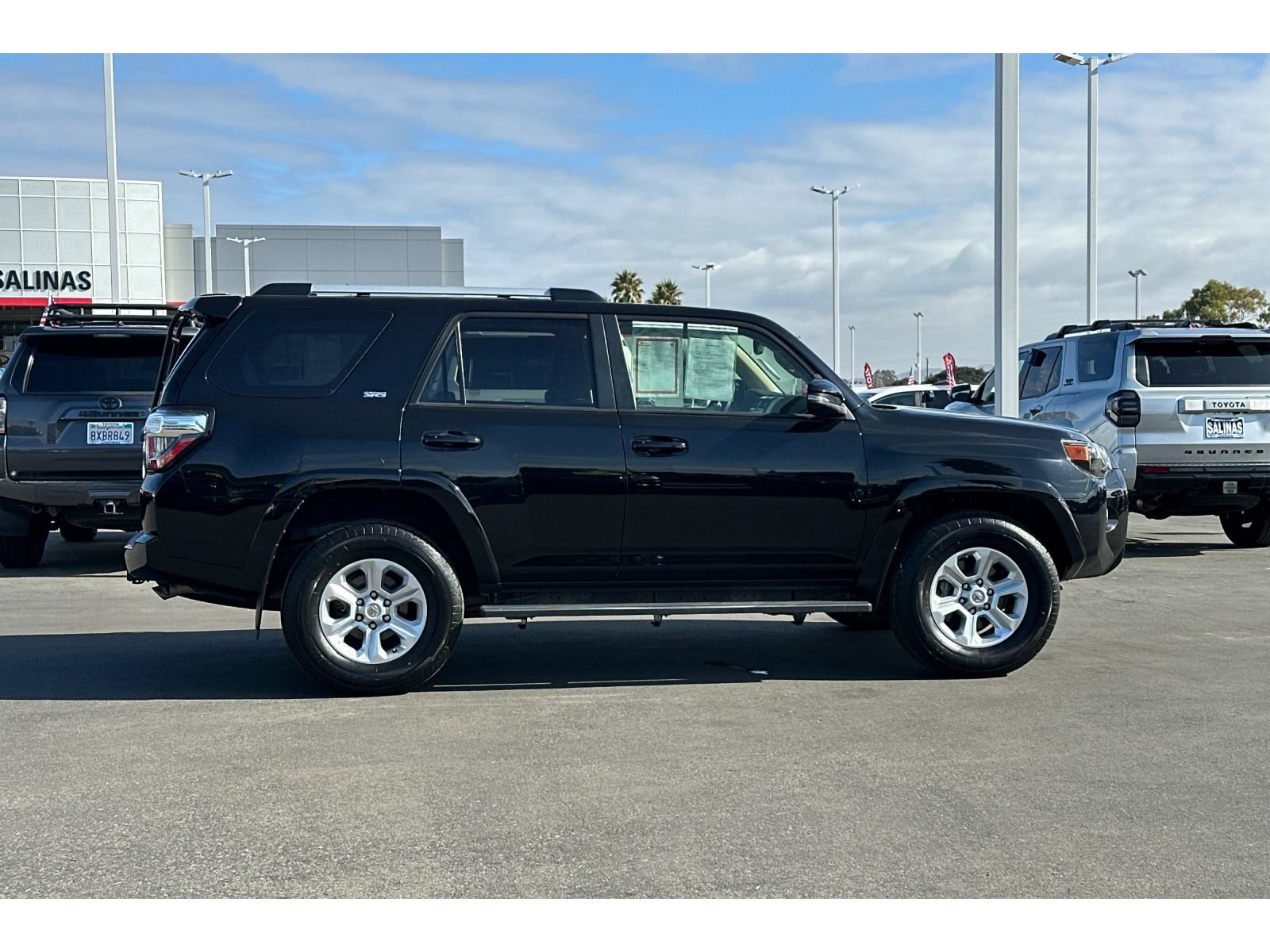 Used 2021 Toyota 4Runner SR5 Premium w/ Moonroof Package AWD/4WD image 3