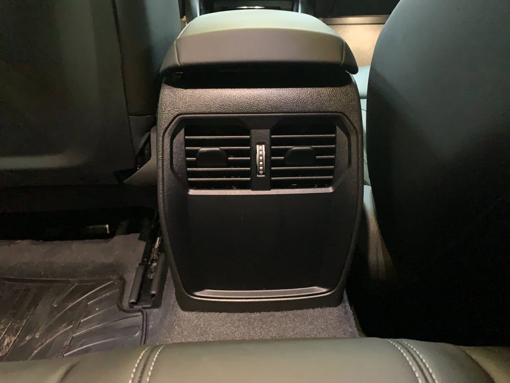 Used 2024 BMW 230i xDrive Coupe w/ Convenience Package image 15