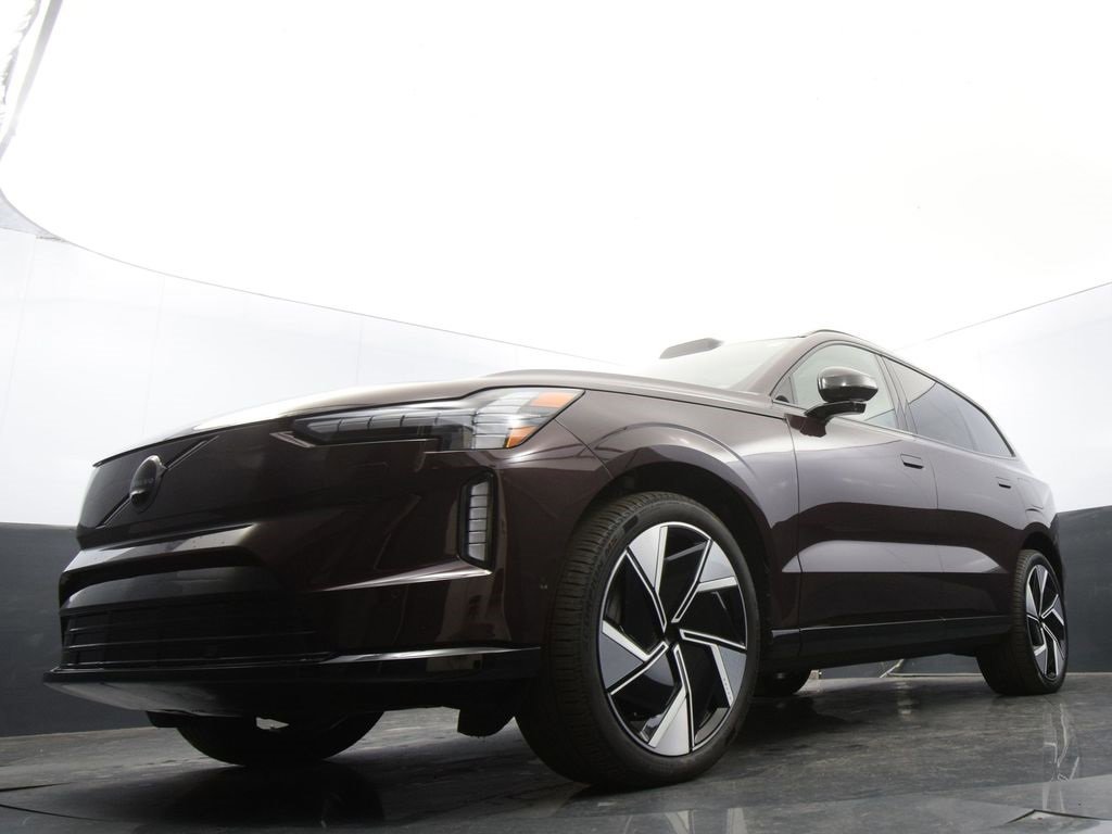 New 2025 Volvo EX90 Ultra image 31